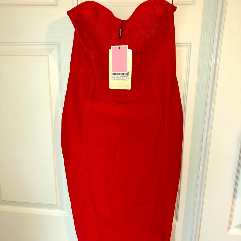 Red mermaid bandage dress